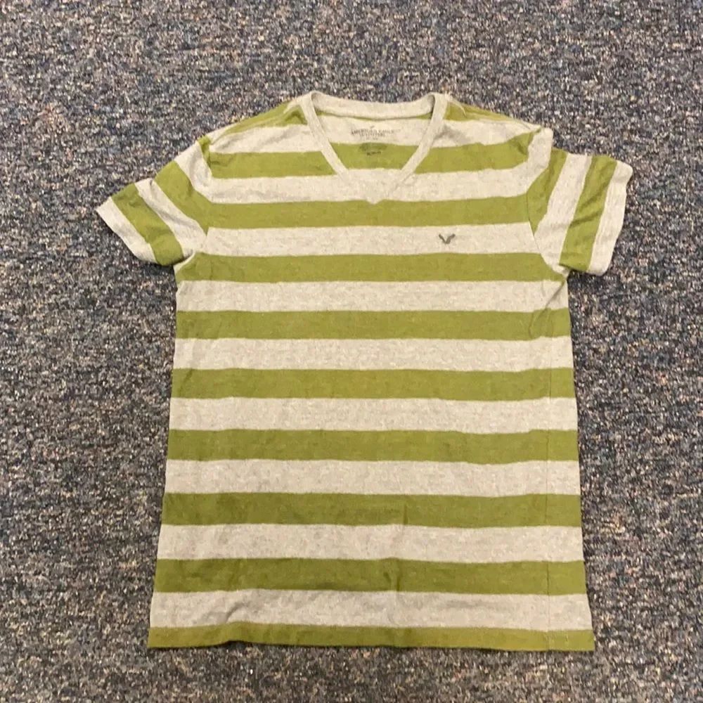 American Eagle Outfitters Stripped tee sz. M